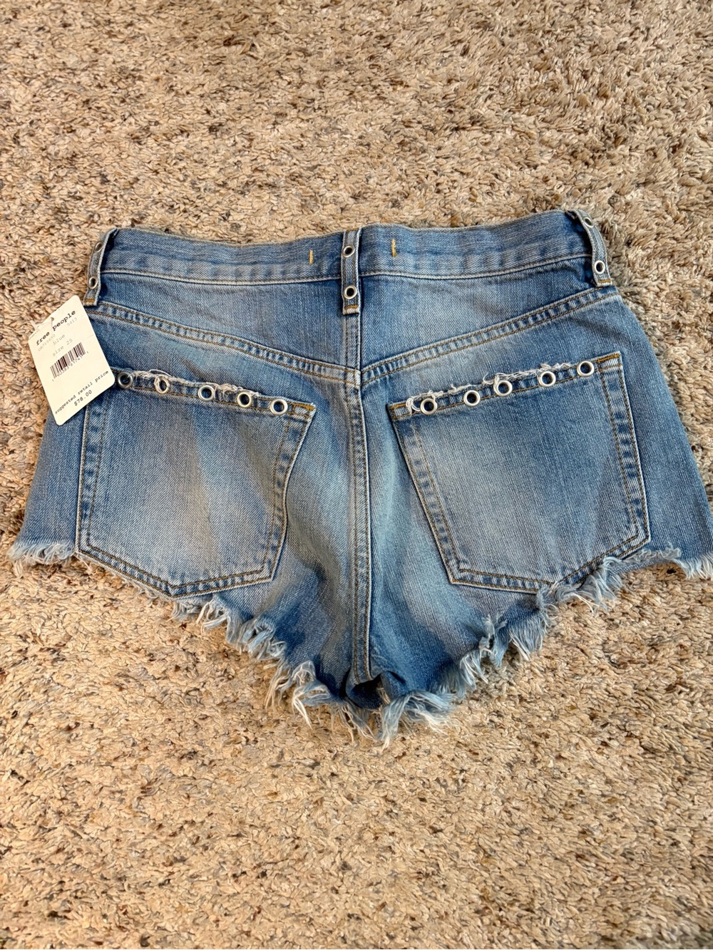 Free People Faded Blue Grommet-Trim Denim Shorts Size 25 NWT - Picture 4 of 11